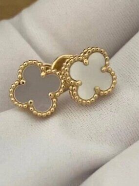 Van Cleef & Arpels White Earrings